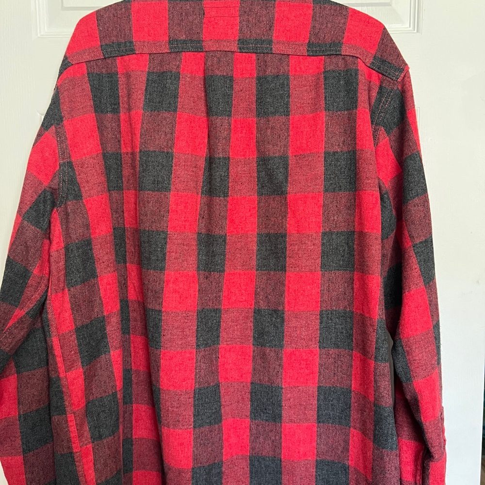 Patagonia Plaid Men's Shirt - Picture 3 of 4